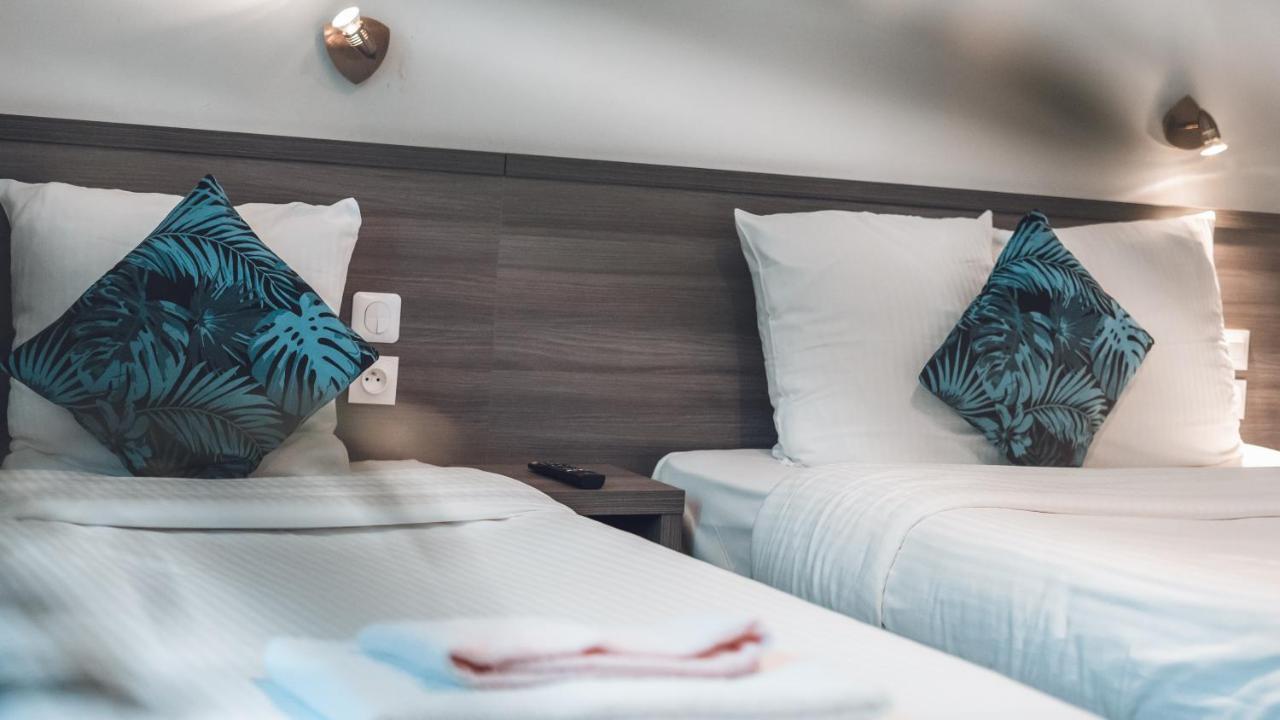 Logis Hotel Restaurant & Pizzeria Vuillot Cuiseaux Ngoại thất bức ảnh