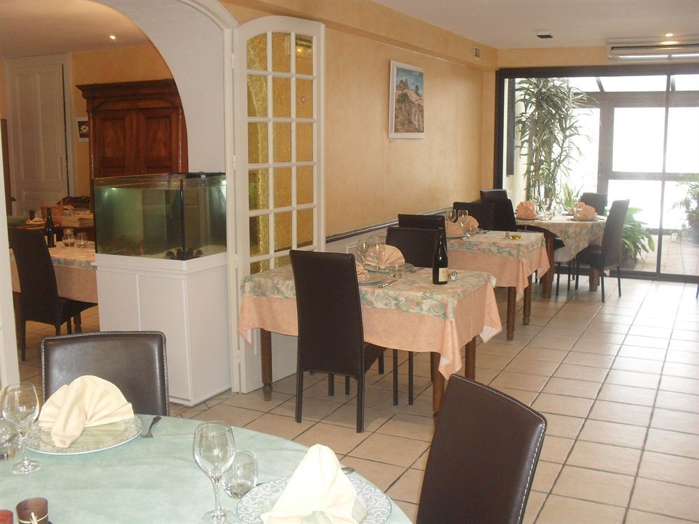 Logis Hotel Restaurant & Pizzeria Vuillot Cuiseaux Ngoại thất bức ảnh